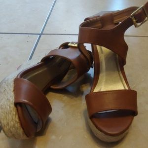 Brown wedges